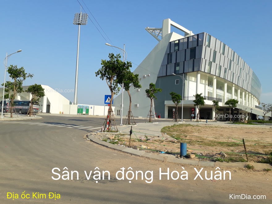 san-van-dong-hoa-xuan-3.jpg